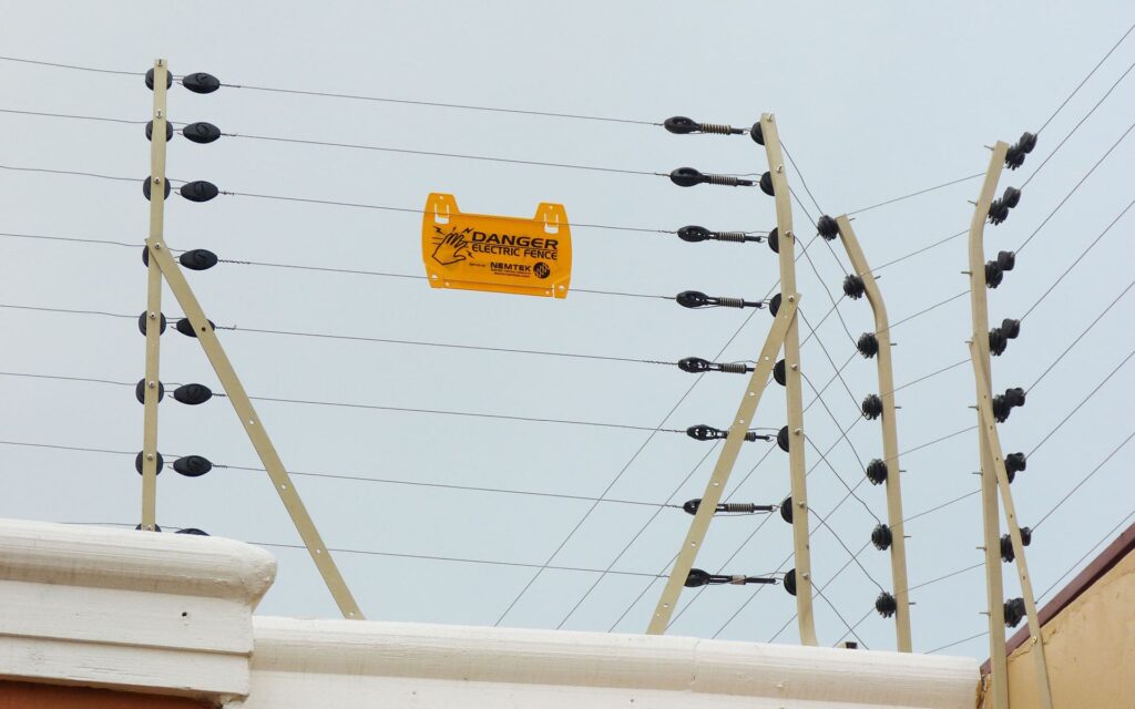 electric fence installation
